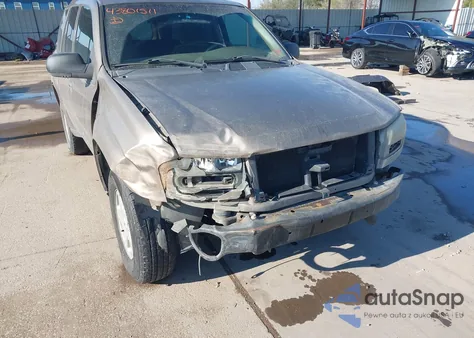 2002 Chevrolet Trailblazer Ls from USA, damaged, VIN 1GNDS13S822487039